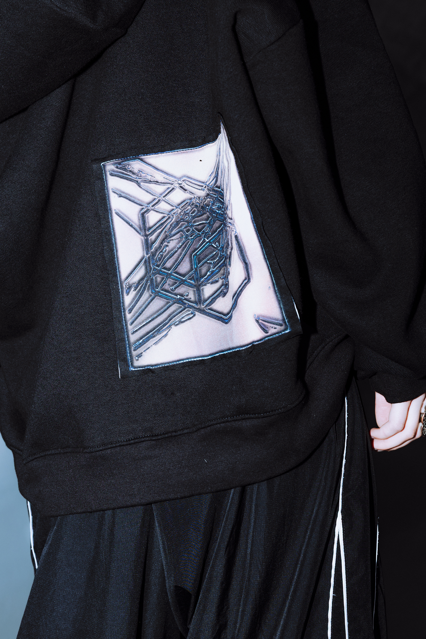 ZIPPED PATCH HOODIE
